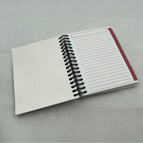 Disney Minnie Mouse Notebook - Picture 3 of 4